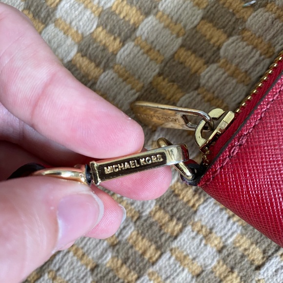 Michael Kors Large Red Leather Wristlet Wallet - Picture 7 of 7